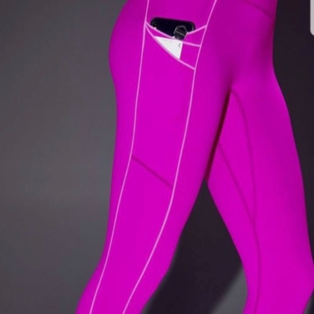 Fabletics Trinity Mid-Rise Pocket 7/8 Legging - Picture 2 of 5